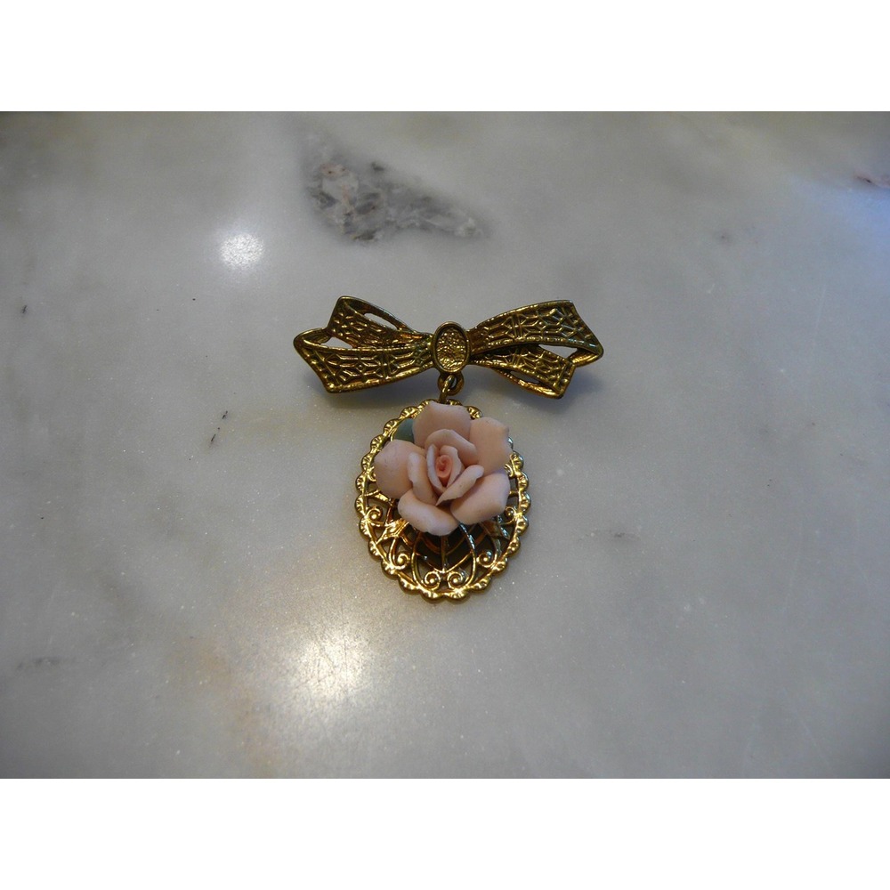 Vintage Gold Tone Filigree Bow Brooch, Pink Rose Dangle Pin, Victorian Revival - Picture 10 of 10